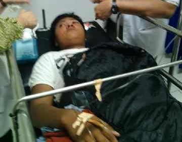 M Arkom Ariandi (18) Korban tertembak Peluru Dirawat RSU Jamil Padang